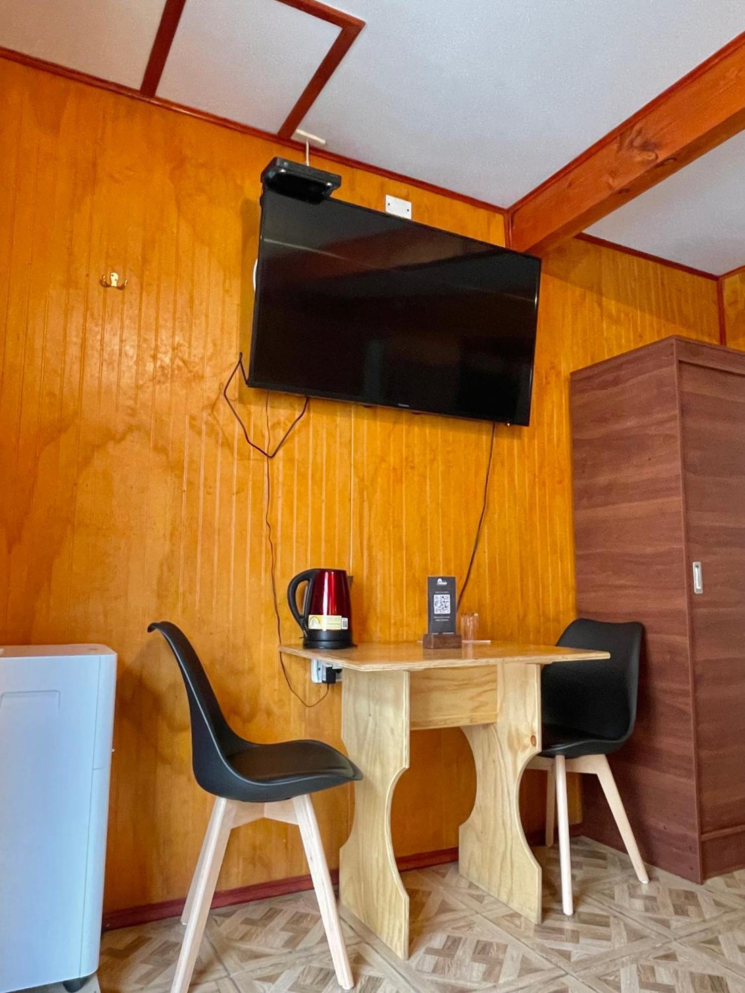 Hotel Entre Montanas Hornopiren Exteriér fotografie